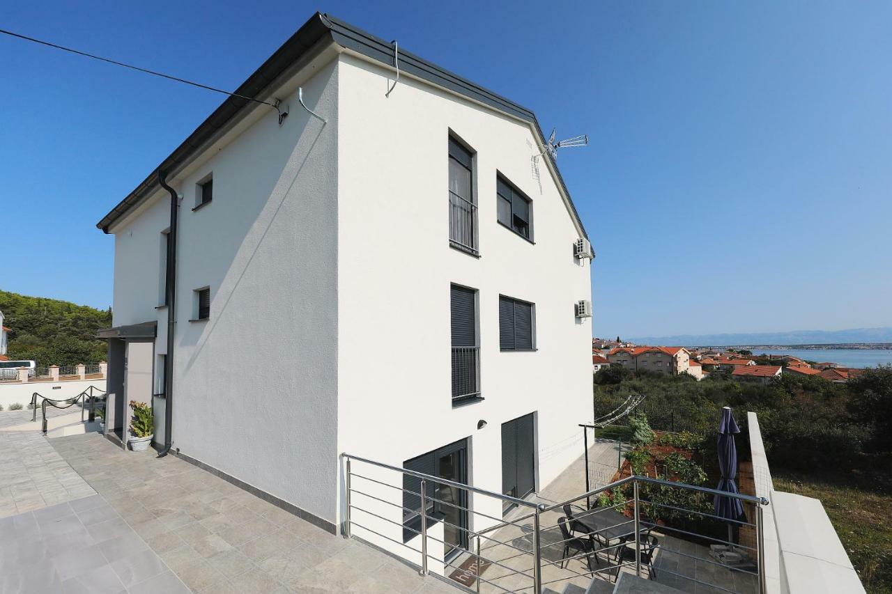 Vila Marijana Preko Exteriér fotografie