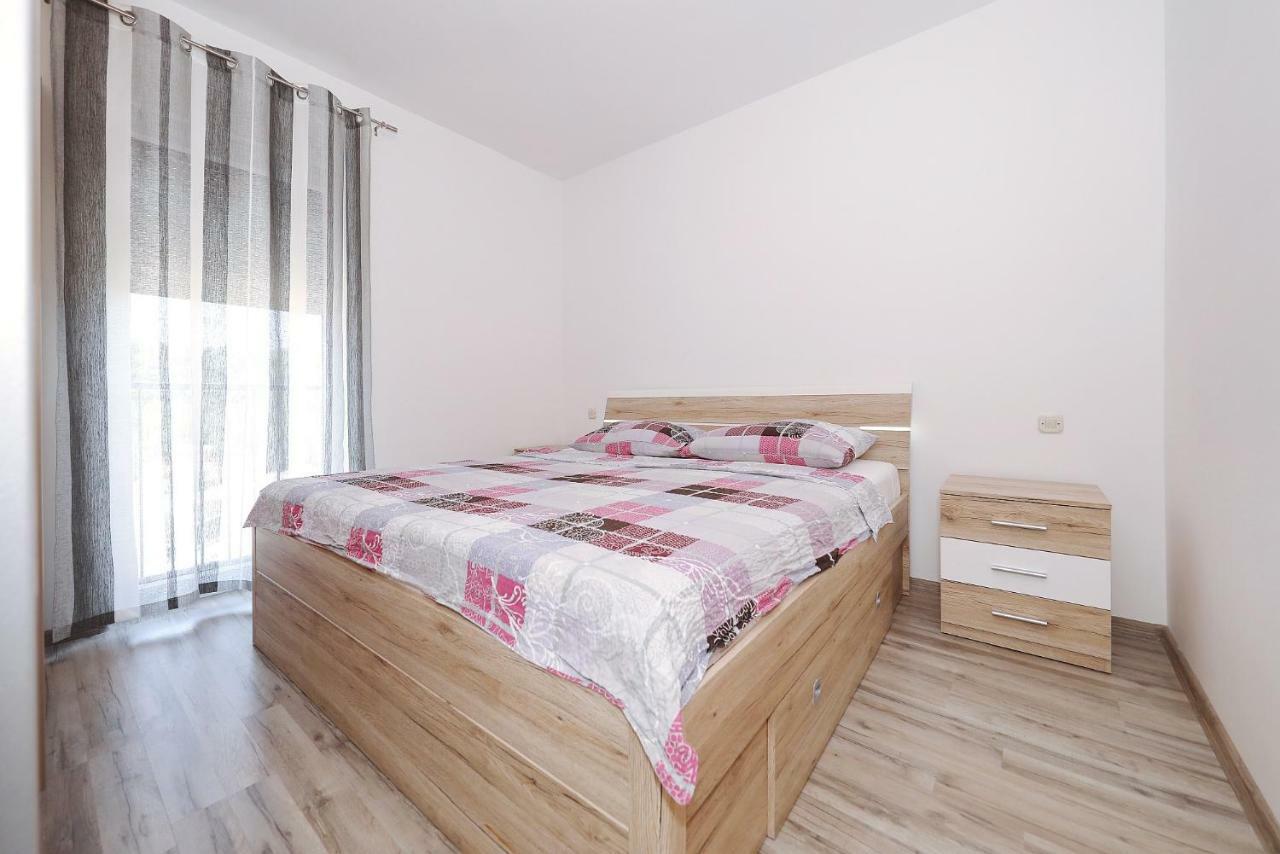 Vila Marijana Preko Exteriér fotografie