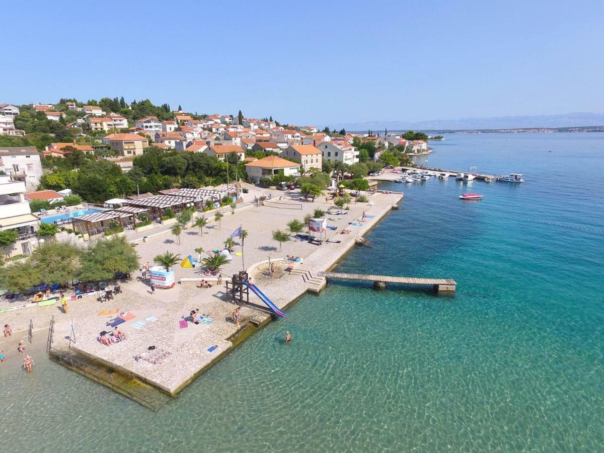 Vila Marijana Preko Exteriér fotografie